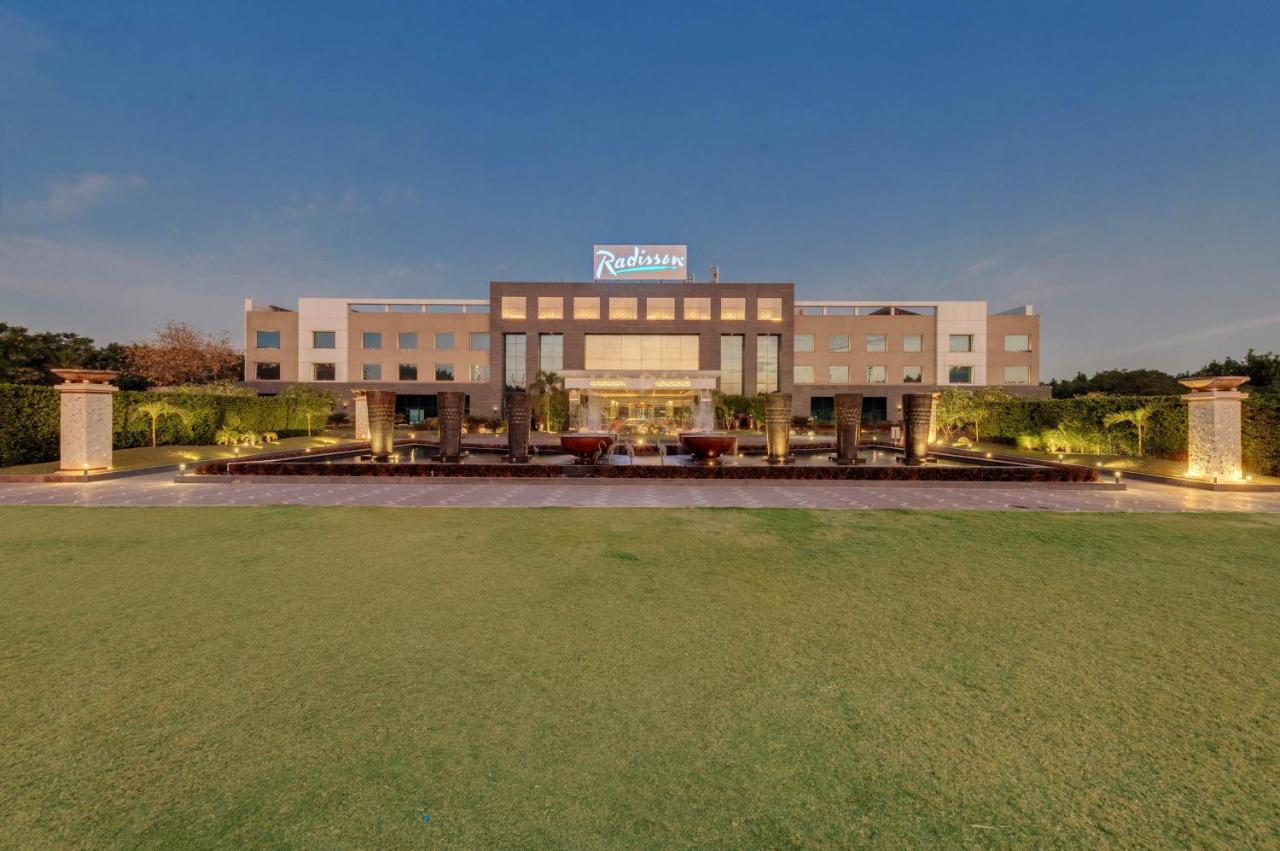 Radisson Resort & Spa Kandla Gāndhīdhām Екстериор снимка