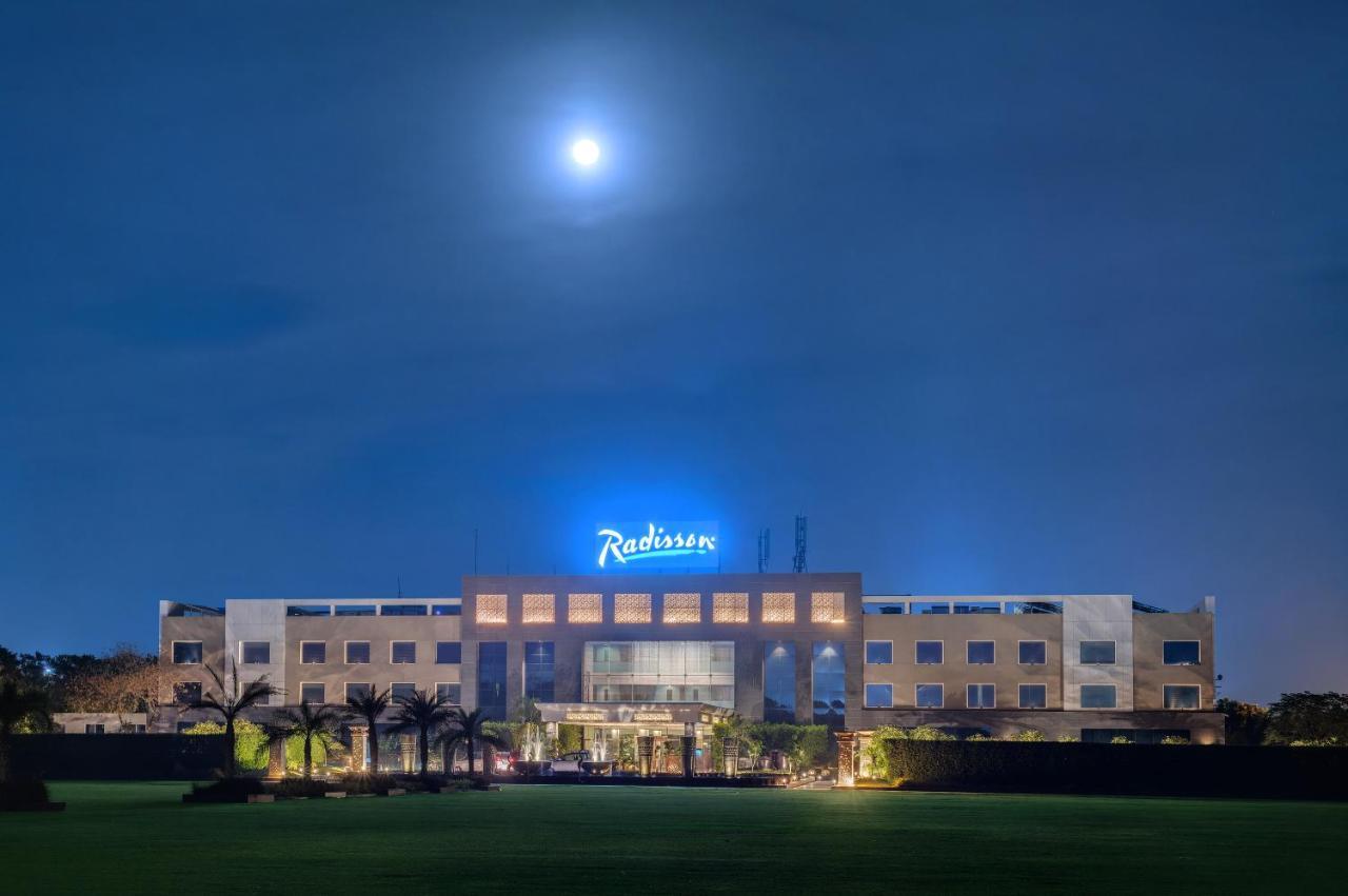 Radisson Resort & Spa Kandla Gāndhīdhām Екстериор снимка
