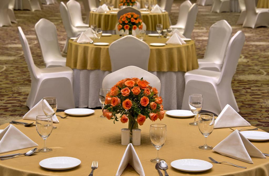 Radisson Resort & Spa Kandla Gāndhīdhām Екстериор снимка