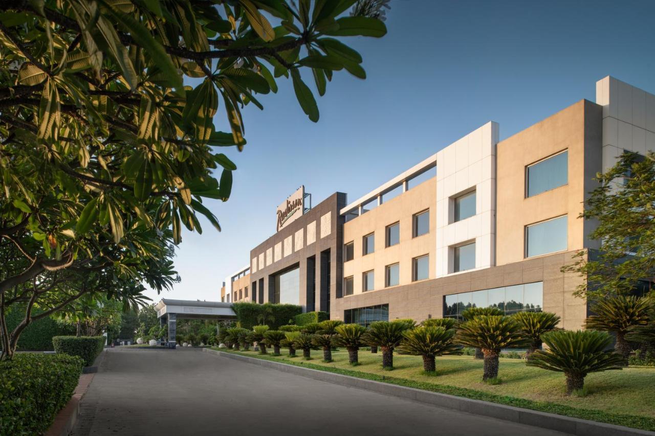 Radisson Resort & Spa Kandla Gāndhīdhām Екстериор снимка