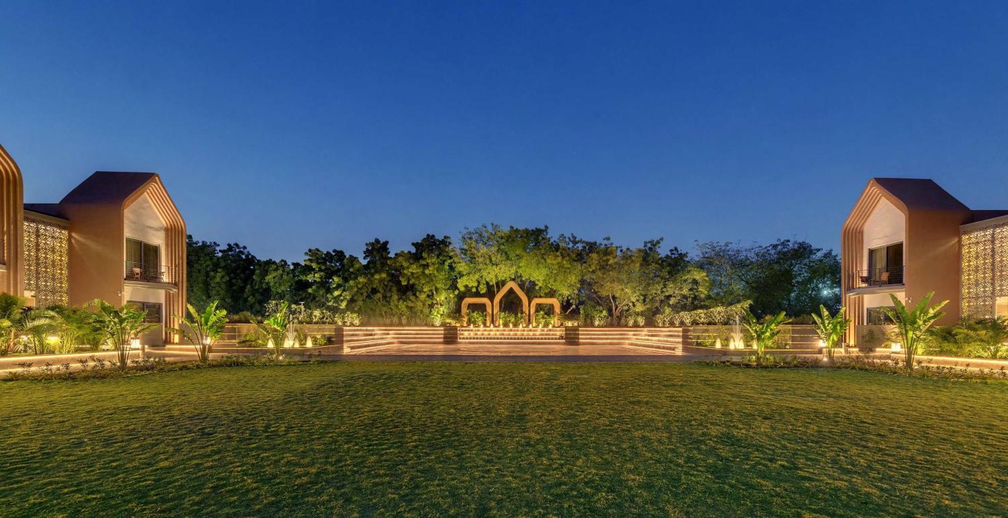 Radisson Resort & Spa Kandla Gāndhīdhām Екстериор снимка